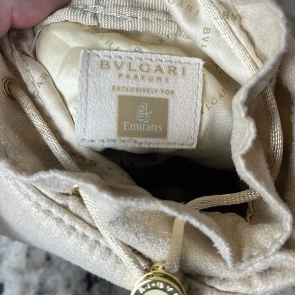 Bvlgari x Emirates Metallic Drawstring Pouch - Picture 7 of 11